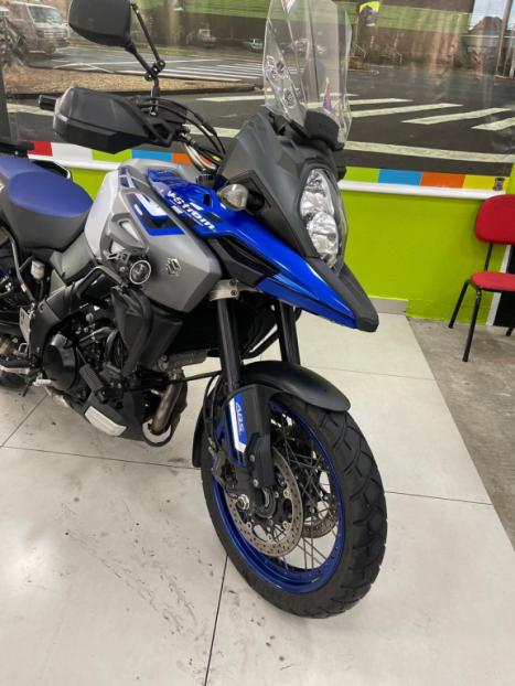 SUZUKI V-Strom DL 1000 , Foto 3