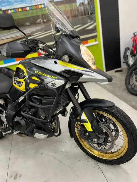 SUZUKI V-Strom DL 1000 , Foto 11