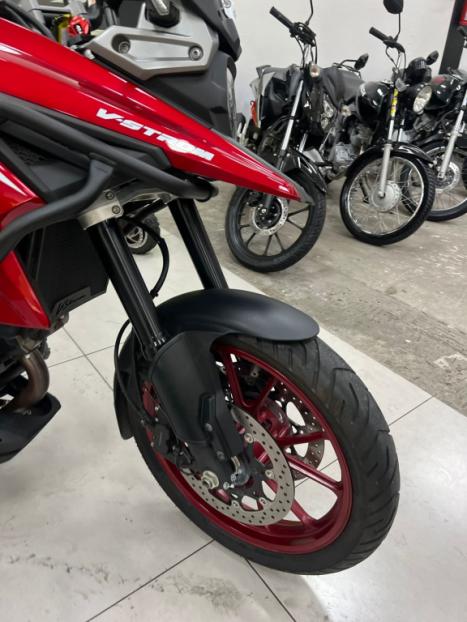 SUZUKI V-Strom DL 1050 , Foto 10