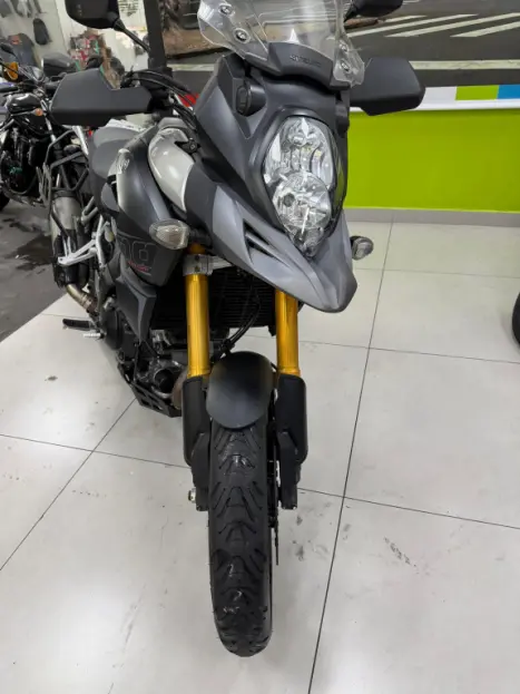 SUZUKI V-Strom DL 1000 , Foto 3
