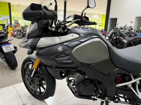 SUZUKI V-Strom DL 1000 , Foto 8