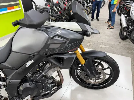SUZUKI V-Strom DL 1000 , Foto 12