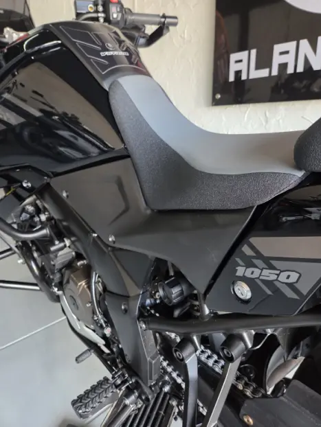 SUZUKI V-Strom DL 1050 , Foto 7