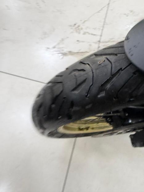 SUZUKI V-Strom DL 1000 , Foto 2