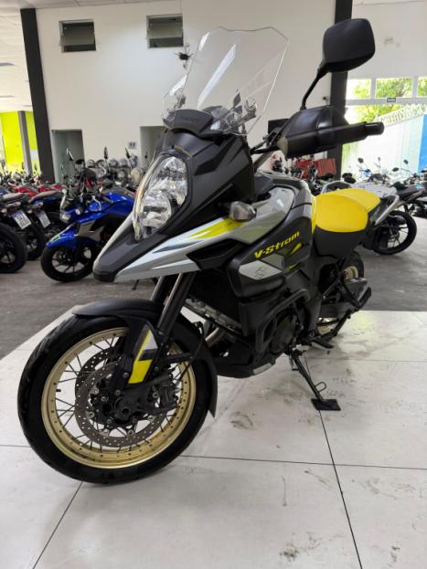 SUZUKI V-Strom DL 1000 , Foto 5