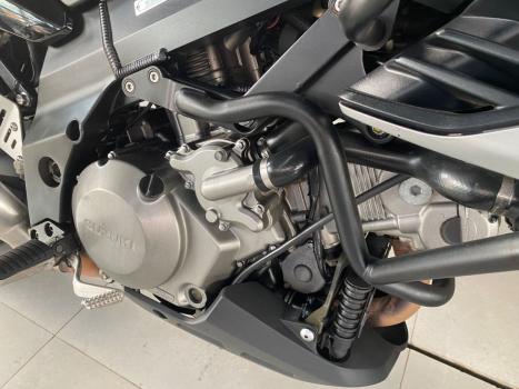 SUZUKI V-Strom DL 1000 A, Foto 3