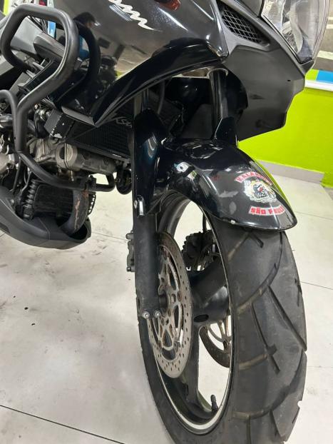 SUZUKI V-Strom DL 1000 , Foto 3