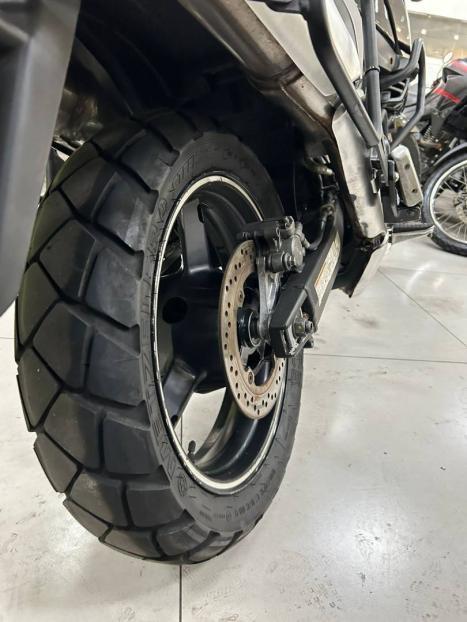 SUZUKI V-Strom DL 1000 , Foto 4