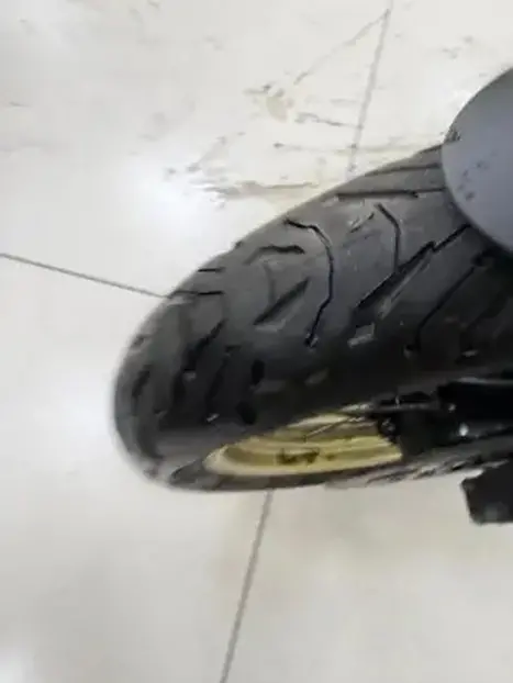 SUZUKI V-Strom DL 1000 , Foto 2