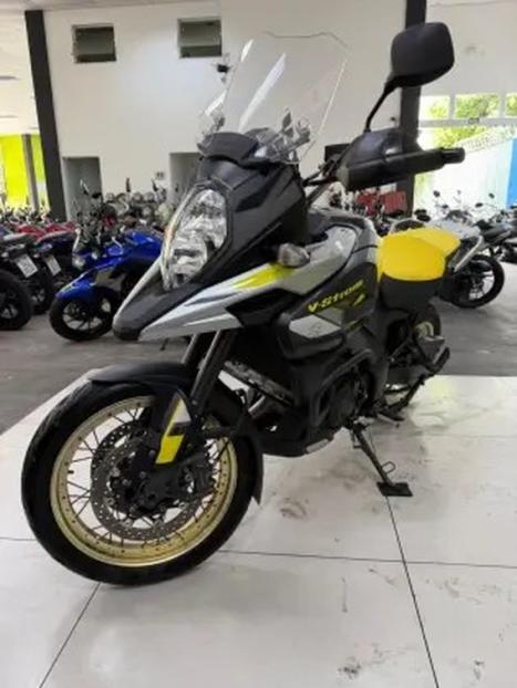 SUZUKI V-Strom DL 1000 , Foto 4