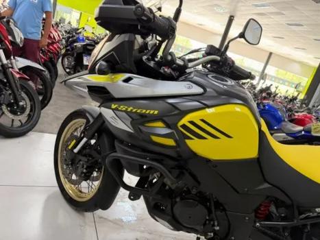 SUZUKI V-Strom DL 1000 , Foto 8