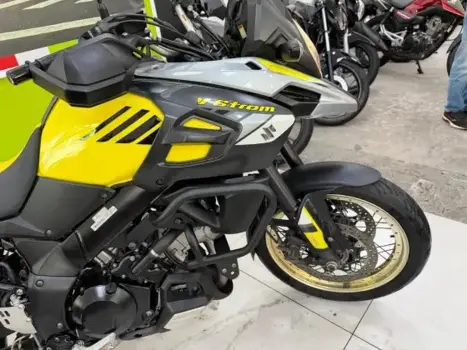 SUZUKI V-Strom DL 1000 , Foto 14