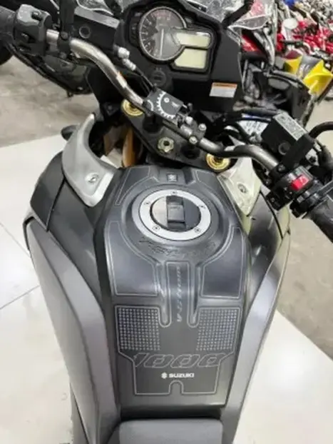 SUZUKI V-Strom DL 1000 , Foto 5