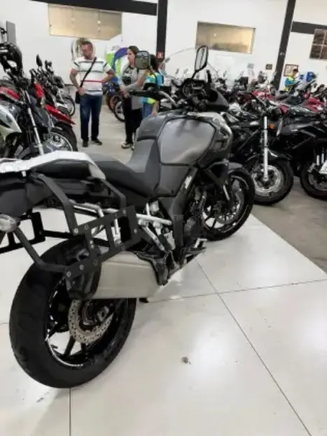 SUZUKI V-Strom DL 1000 , Foto 7