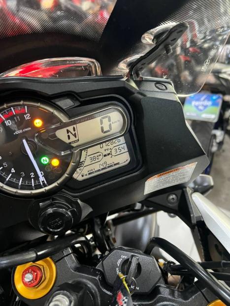 SUZUKI V-Strom DL 1000 , Foto 5