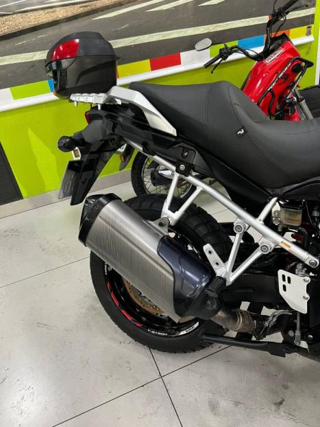 SUZUKI V-Strom DL 1000 , Foto 9