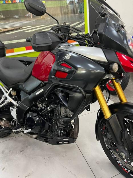 SUZUKI V-Strom DL 1000 , Foto 16