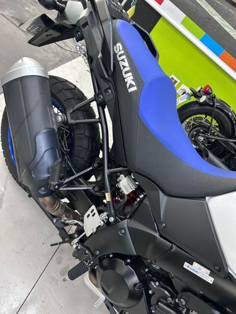 SUZUKI V-Strom DL 1000 A, Foto 3