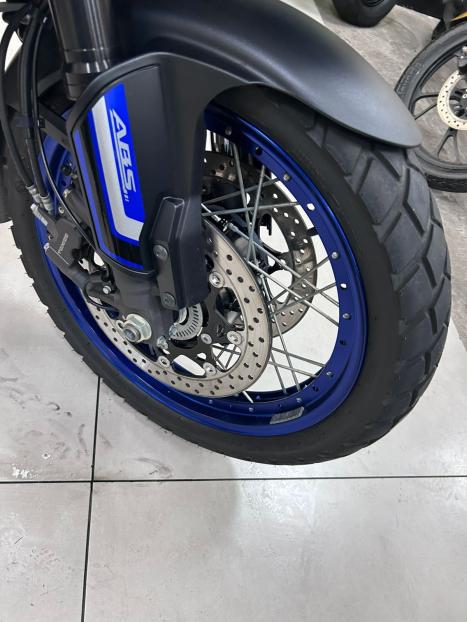 SUZUKI V-Strom DL 1000 A, Foto 8