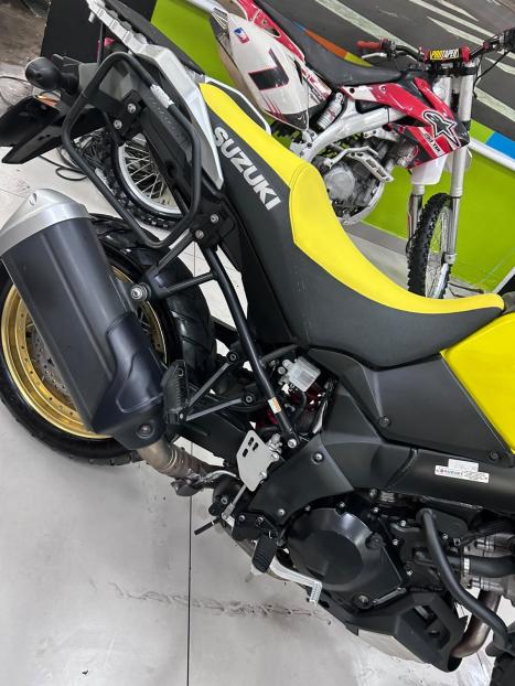 SUZUKI V-Strom DL 1000 A, Foto 2