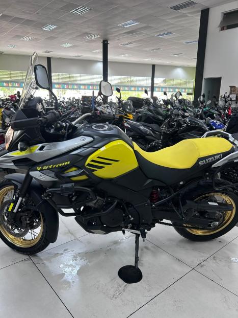 SUZUKI V-Strom DL 1000 A, Foto 5