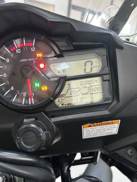 SUZUKI V-Strom DL 1000 A, Foto 6