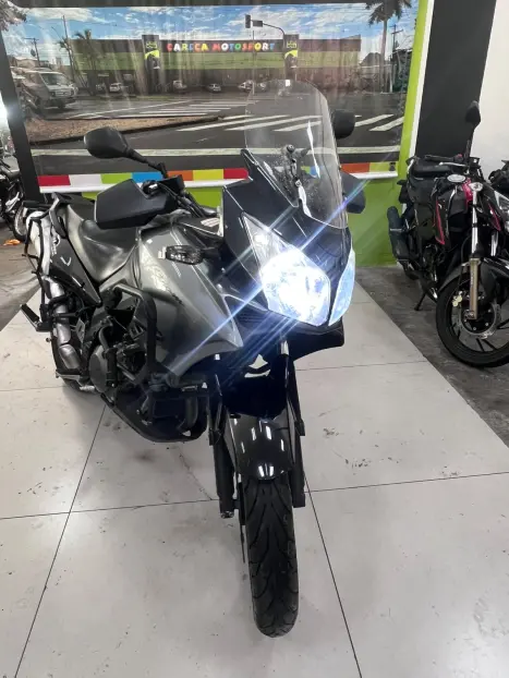 SUZUKI V-Strom DL 1000 , Foto 11