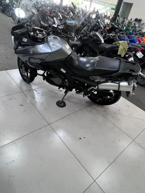SUZUKI V-Strom DL 1000 , Foto 12