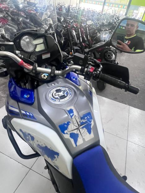 SUZUKI V-Strom DL 1000 A, Foto 4