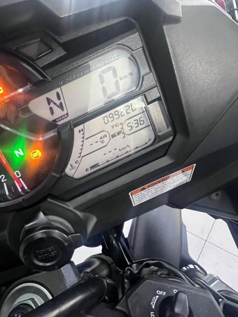 SUZUKI V-Strom DL 1000 A, Foto 6