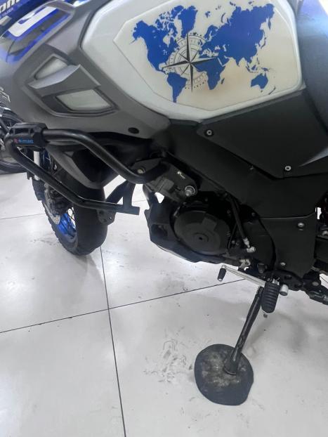 SUZUKI V-Strom DL 1000 A, Foto 12