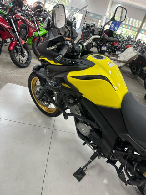 SUZUKI V-Strom DL 650 XT, Foto 11
