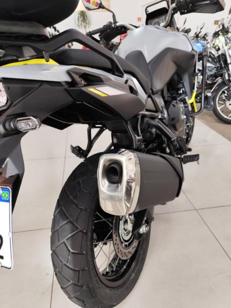 SUZUKI V-Strom DL 650 , Foto 13