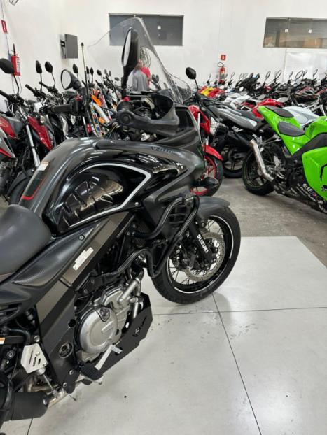 SUZUKI V-Strom DL 650 XT, Foto 2