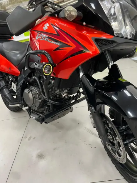 SUZUKI V-Strom DL 650 , Foto 3