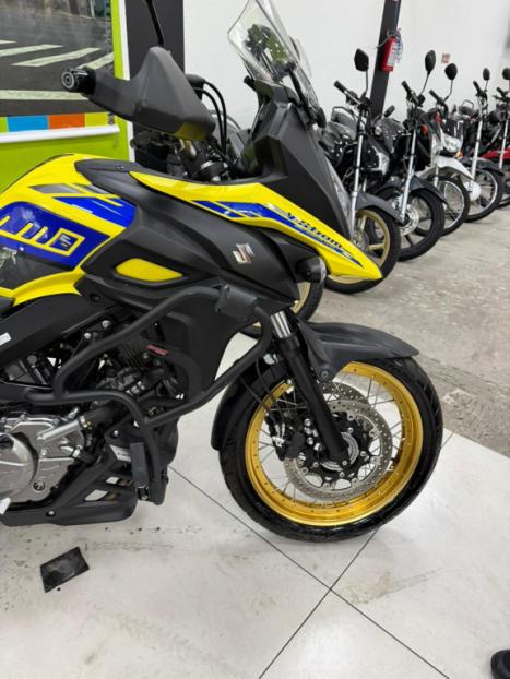 SUZUKI V-Strom DL 650 XT, Foto 2