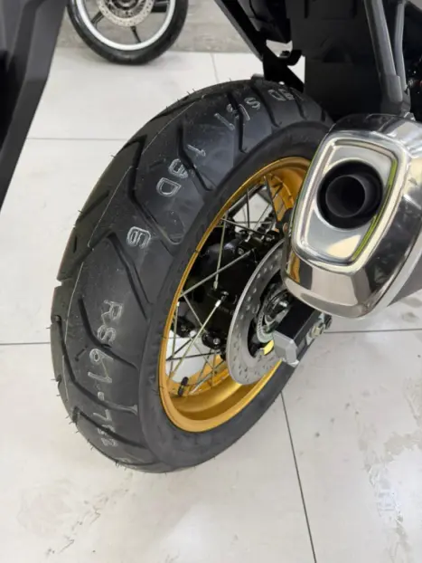 SUZUKI V-Strom DL 650 , Foto 6