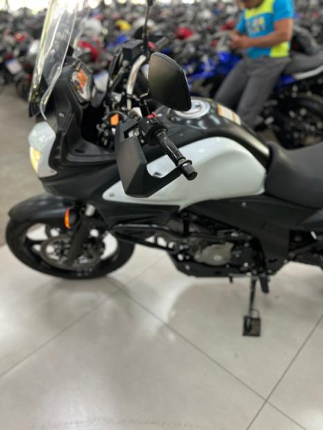 SUZUKI V-Strom DL 650 , Foto 11