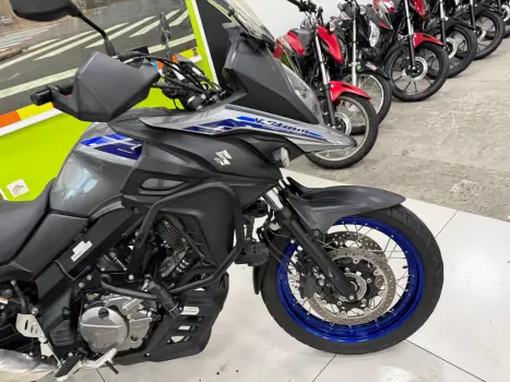 SUZUKI V-Strom DL 650 XT, Foto 2