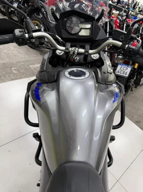 SUZUKI V-Strom DL 650 XT, Foto 8