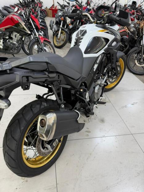 SUZUKI V-Strom DL 650 XT, Foto 8