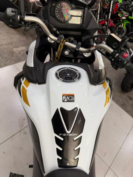 SUZUKI V-Strom DL 650 XT, Foto 14