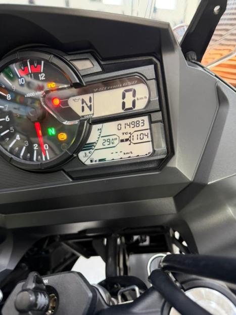 SUZUKI V-Strom DL 650 ABS, Foto 11