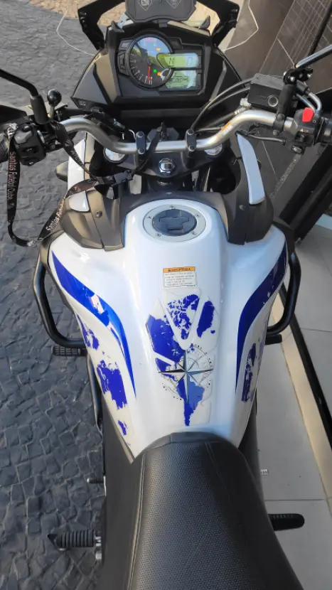 SUZUKI V-Strom DL 650 XT, Foto 2