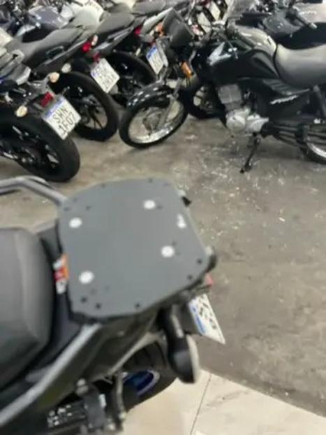 SUZUKI V-Strom DL 650 ABS, Foto 8