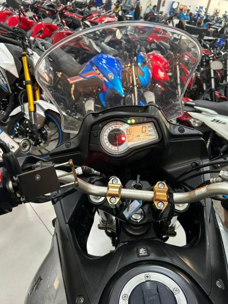 SUZUKI V-Strom DL 650 ABS, Foto 4