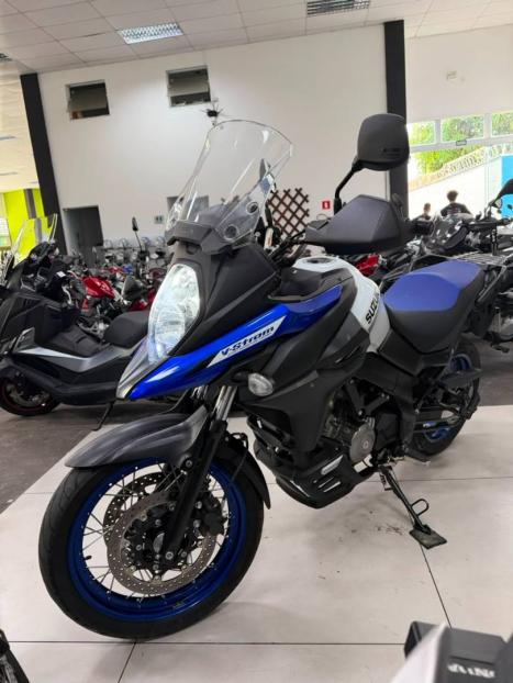 SUZUKI V-Strom DL 650 , Foto 2