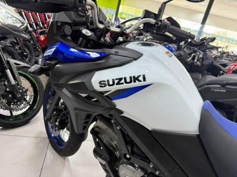 SUZUKI V-Strom DL 650 , Foto 3