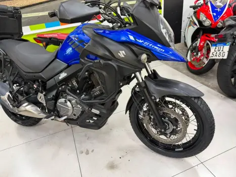 SUZUKI V-Strom DL 650 ABS, Foto 2