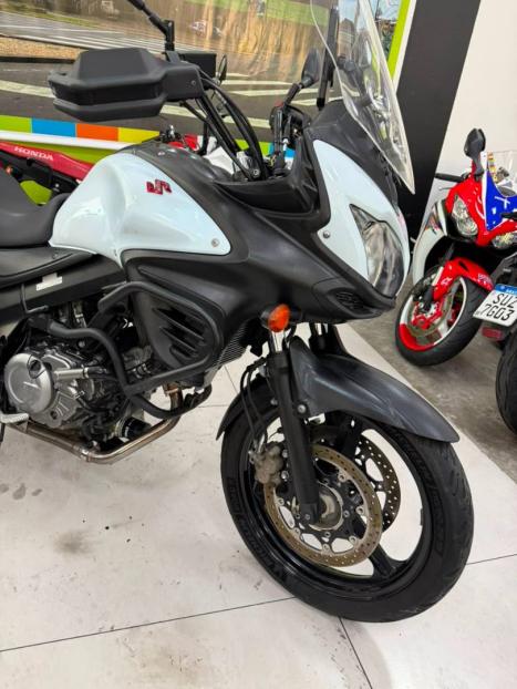 SUZUKI V-Strom DL 650 , Foto 7